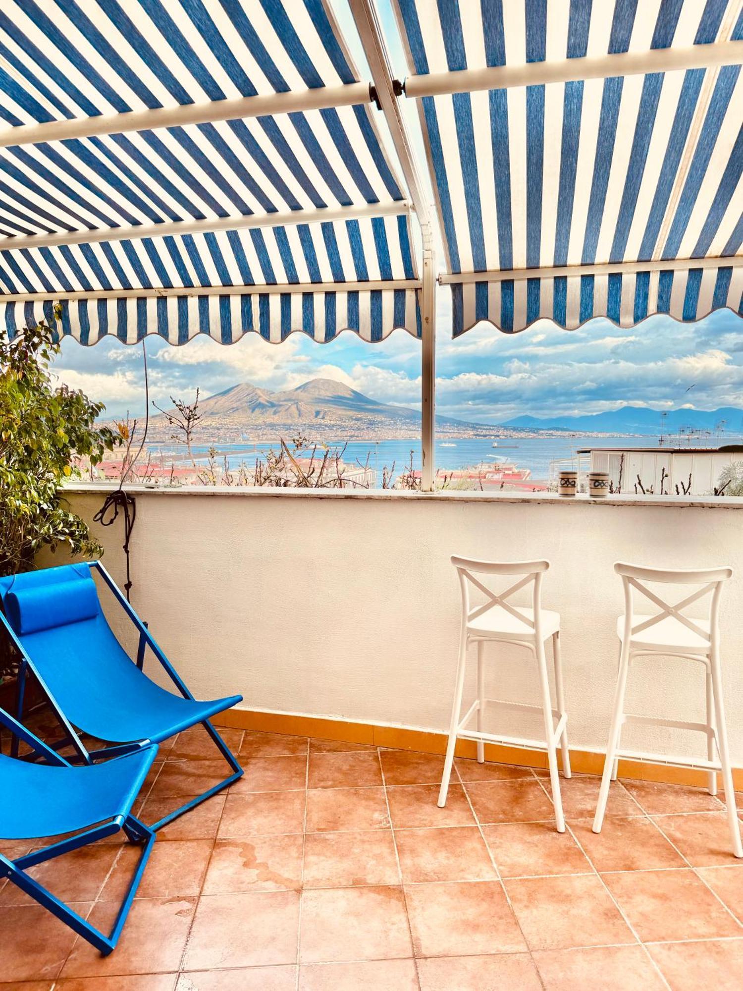 Alma De Templarsf - Stunning Design Home With Sea View And Terrace Napoli Bagian luar foto